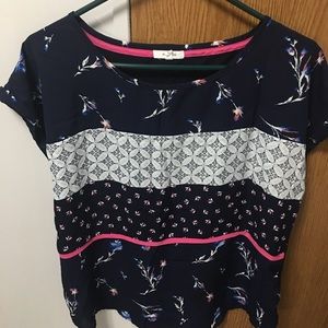 Maurices cap sleeve blouse size large